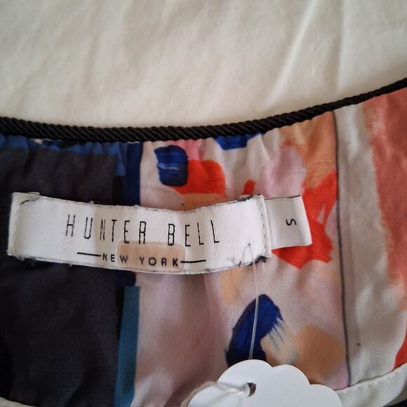 Hunter Bell Grayson Abstract Geometric Watercolor Silk Top Ruffle Peplum Small - Picture 5 of 12